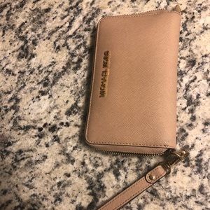 Michael Kors wristlet
